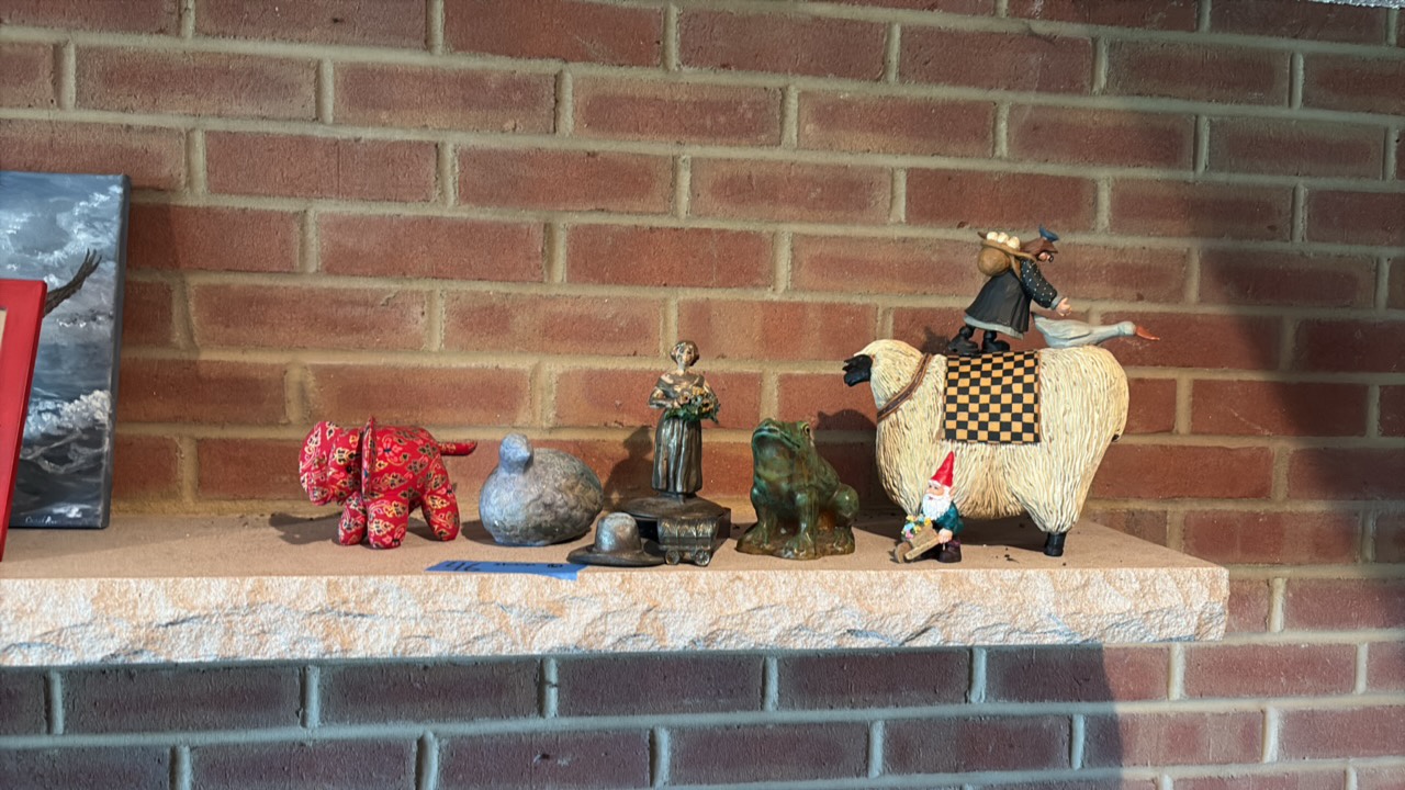 Folk Art Figurines