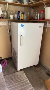 Tappan Upright Freezer H 55” x L 28” x D 27”