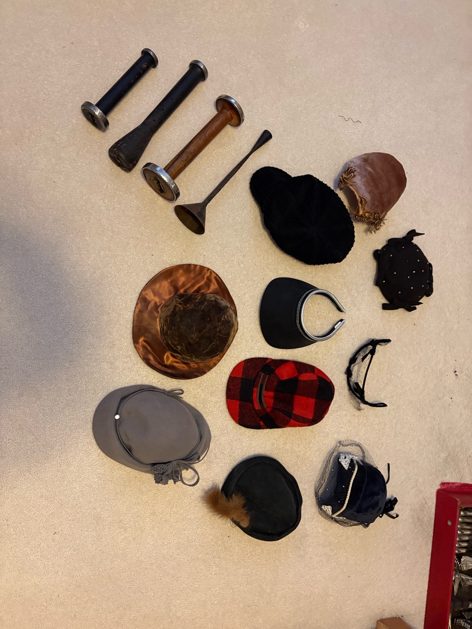 (10) Vintage hats and (4) millinery tools
