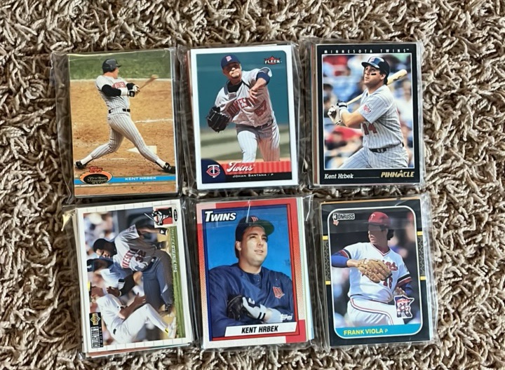 Twins Trading Cards Fun Pack 100 cards