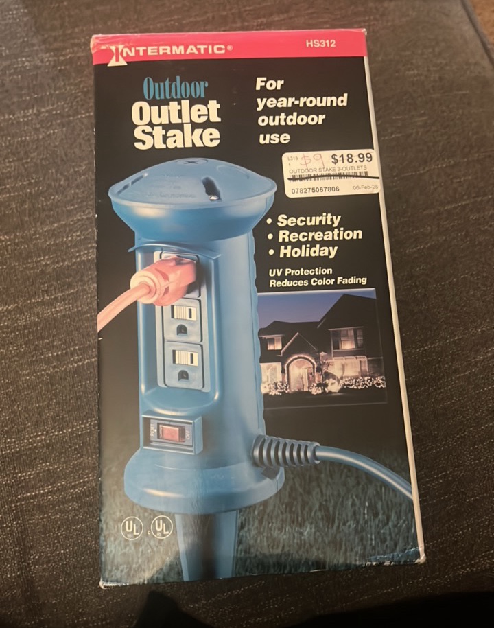 3-Outlet Outdoor Power Stake Green - security, recreation, holiday lights - Retail $18.99