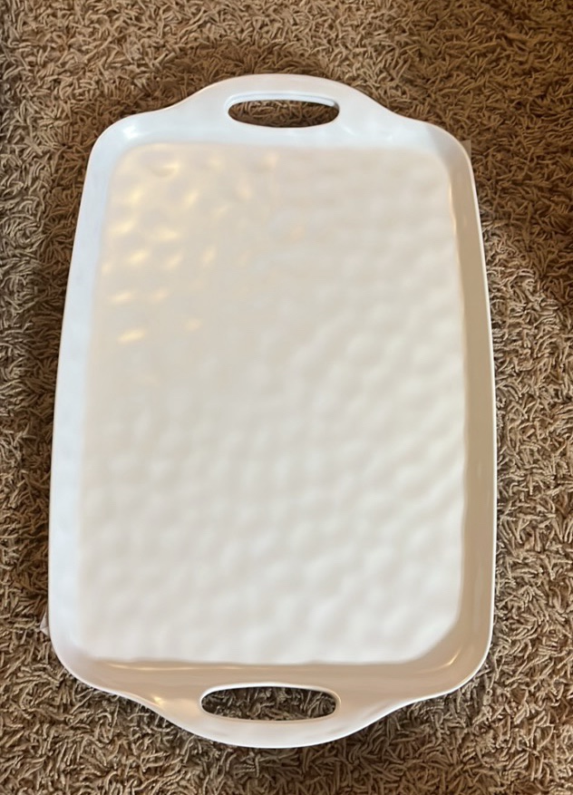 Set of 2 serving trays in white - plastic with handles - do not microwave