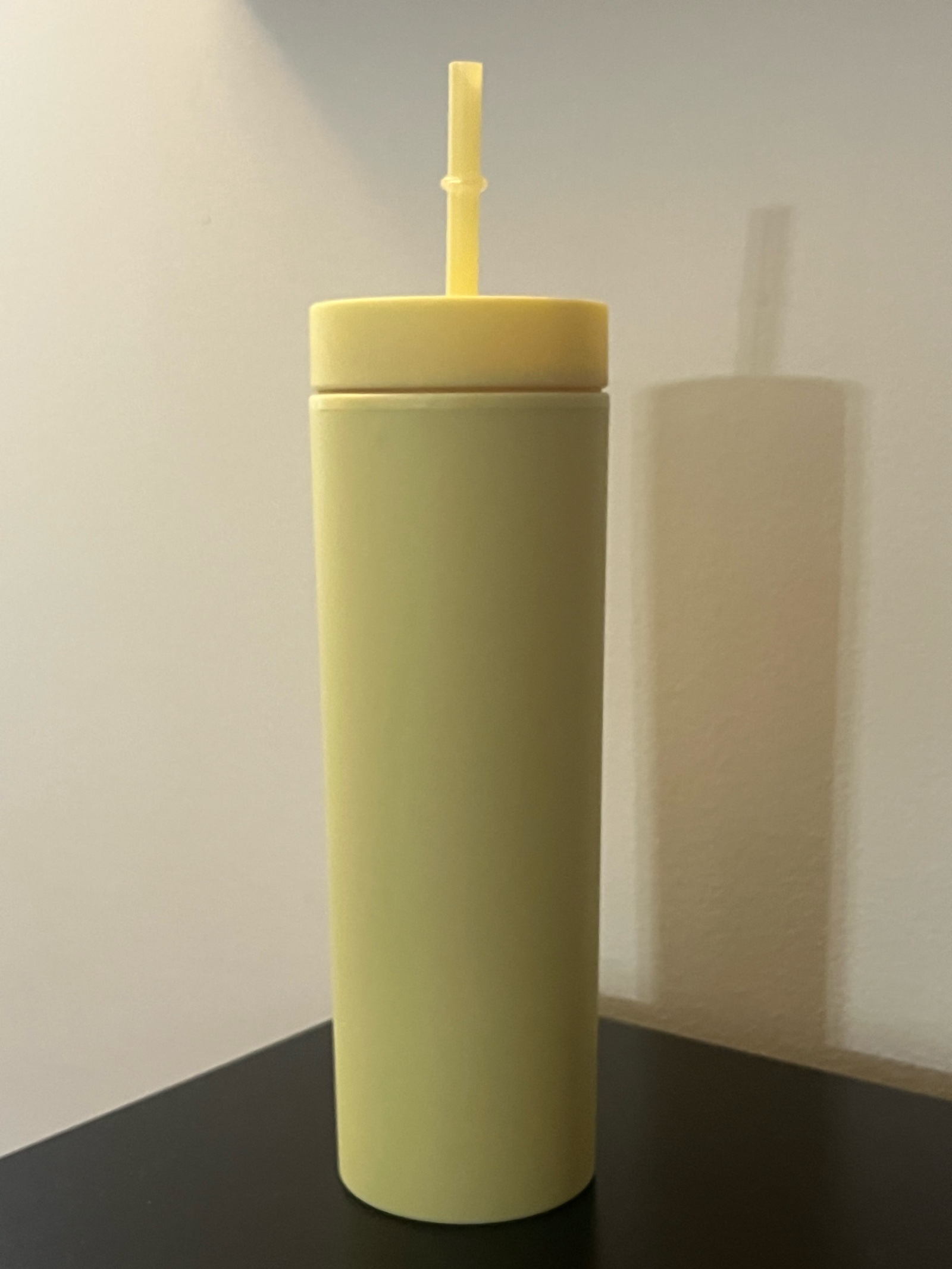 Strata 16 oz tumbler with cover and plastic straw  color sunshine