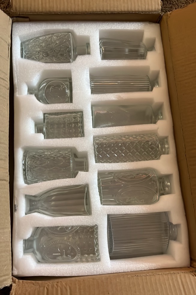 12 pack glass bud vases 4-5 in height