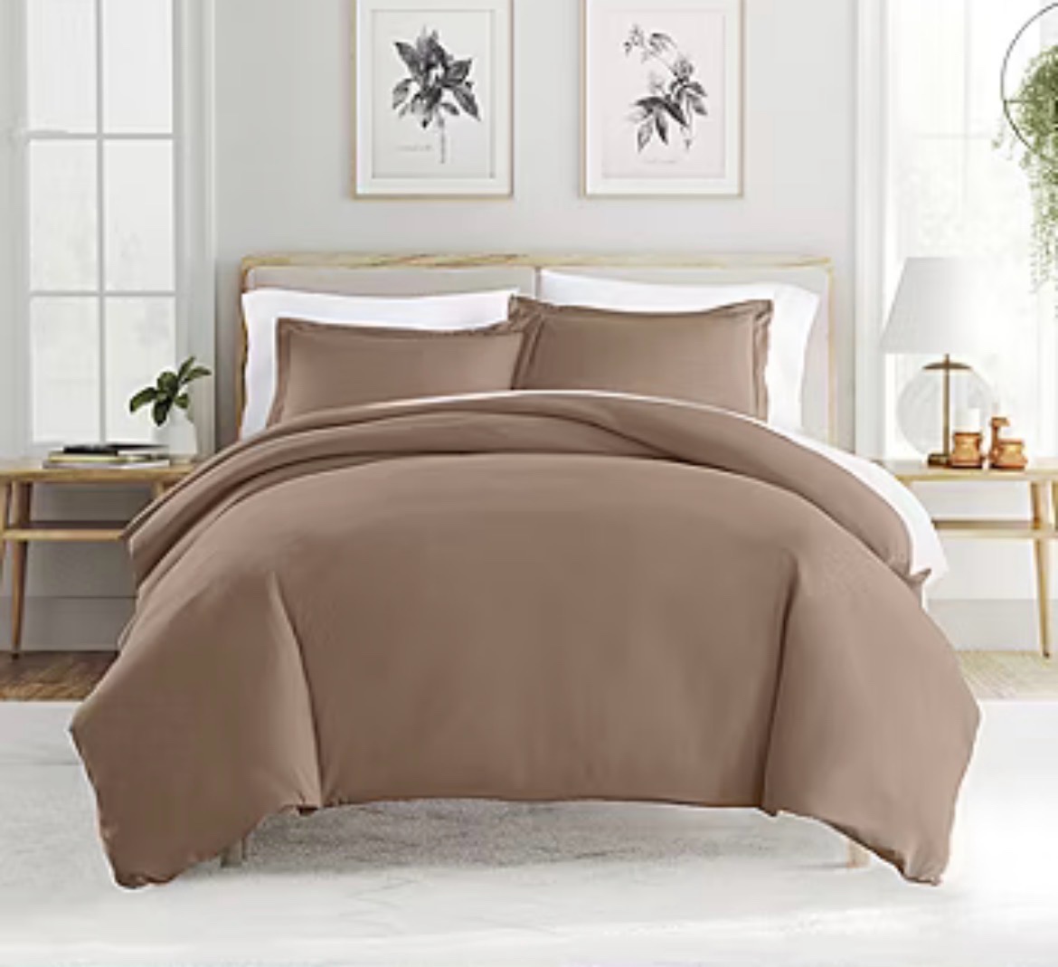 King - Casual Comfort Premium Ultra Soft Duvet Cover Set  Taupr Color  Retail $66  1 Duvet 2 Shams