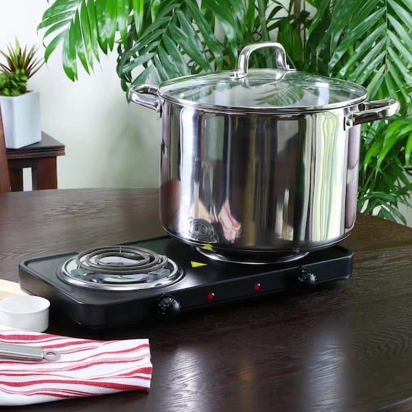 16 qt. Stainless Steel Stock Pot with Glass Lid  Retail $47