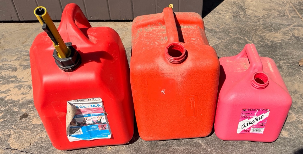 3 Gas Cans