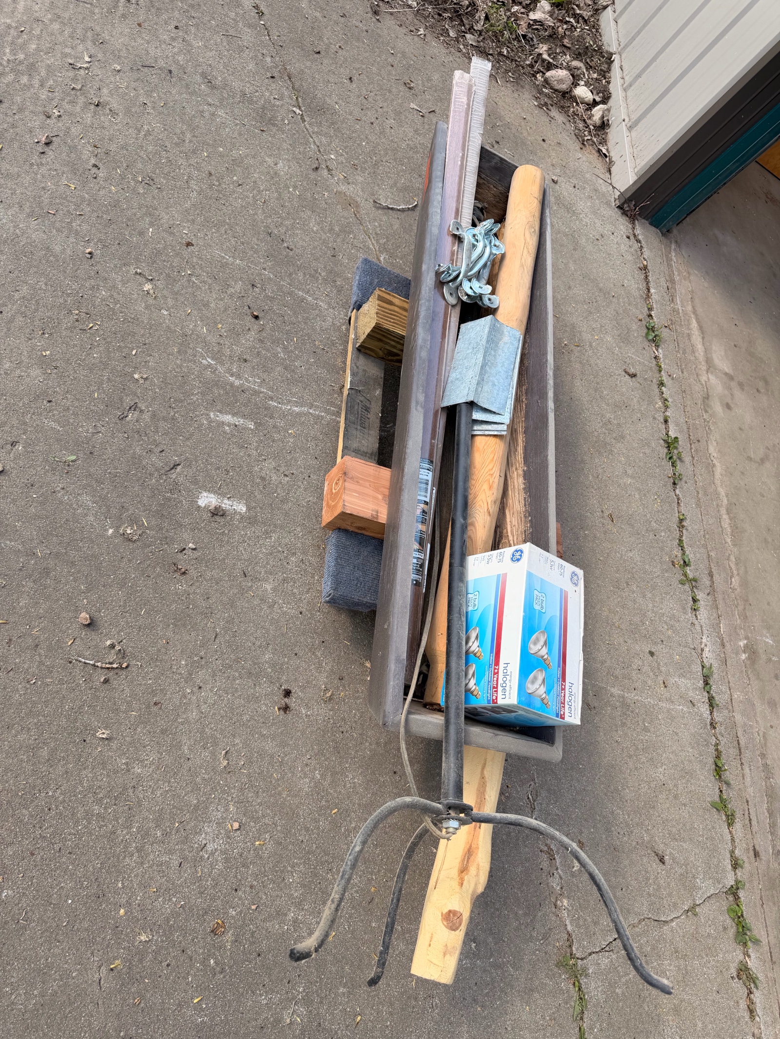furniture dolly, Light bulbs, lamp and misc.