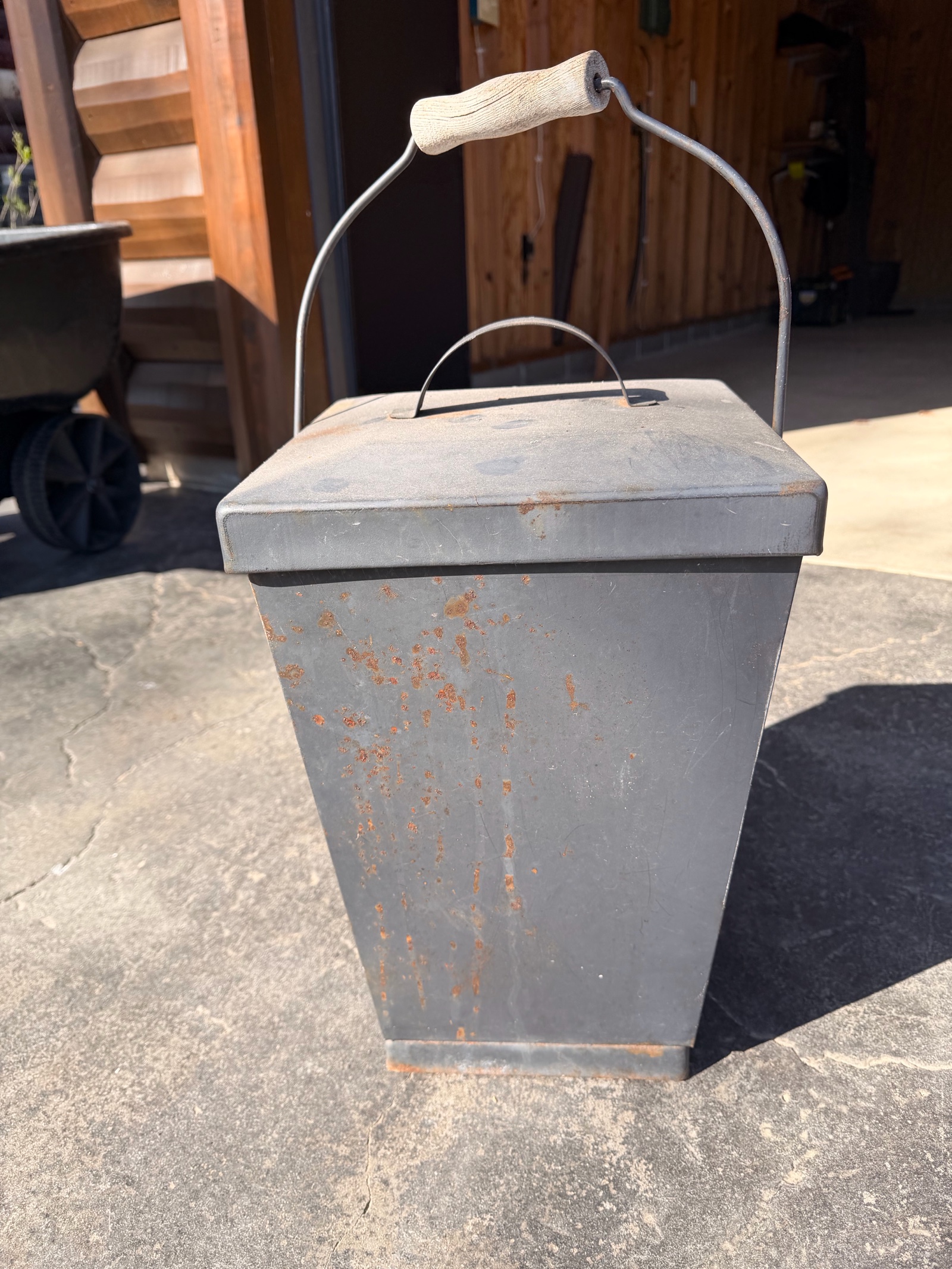 Fire Place Can & Chimney brush