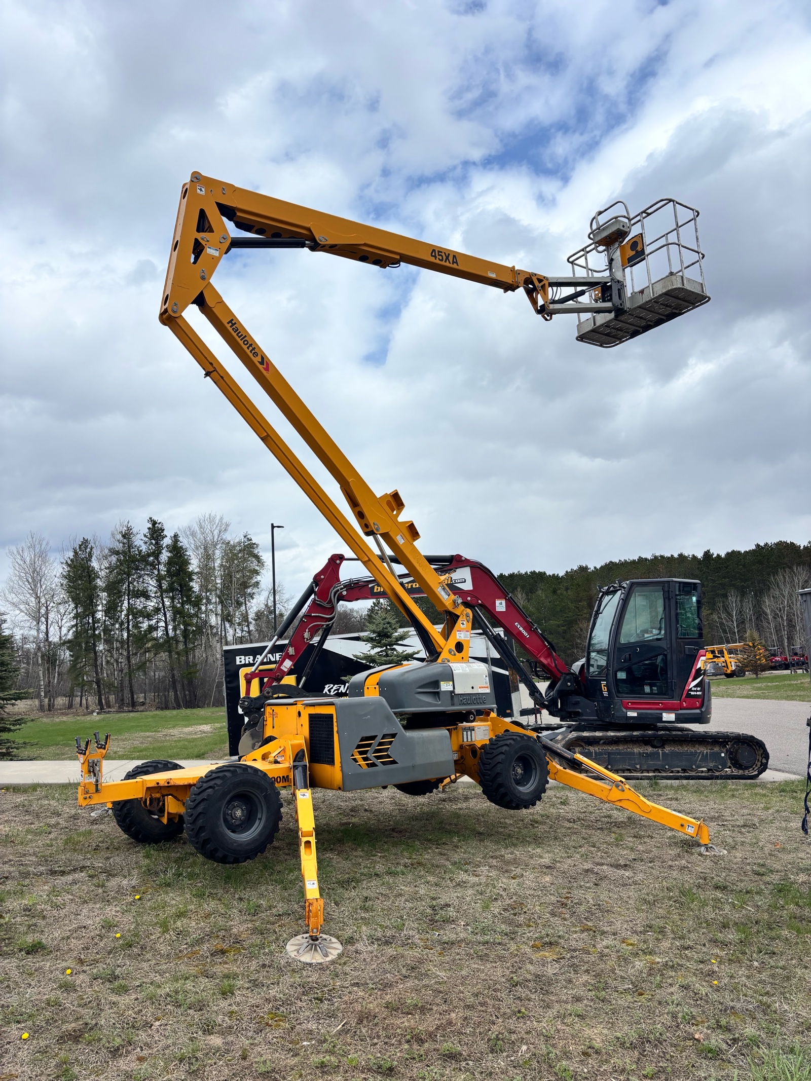 2021 Haulotte 45xa Kubota Engine  Generator Gasoline Drivable 4x4 Articulating Boomlift