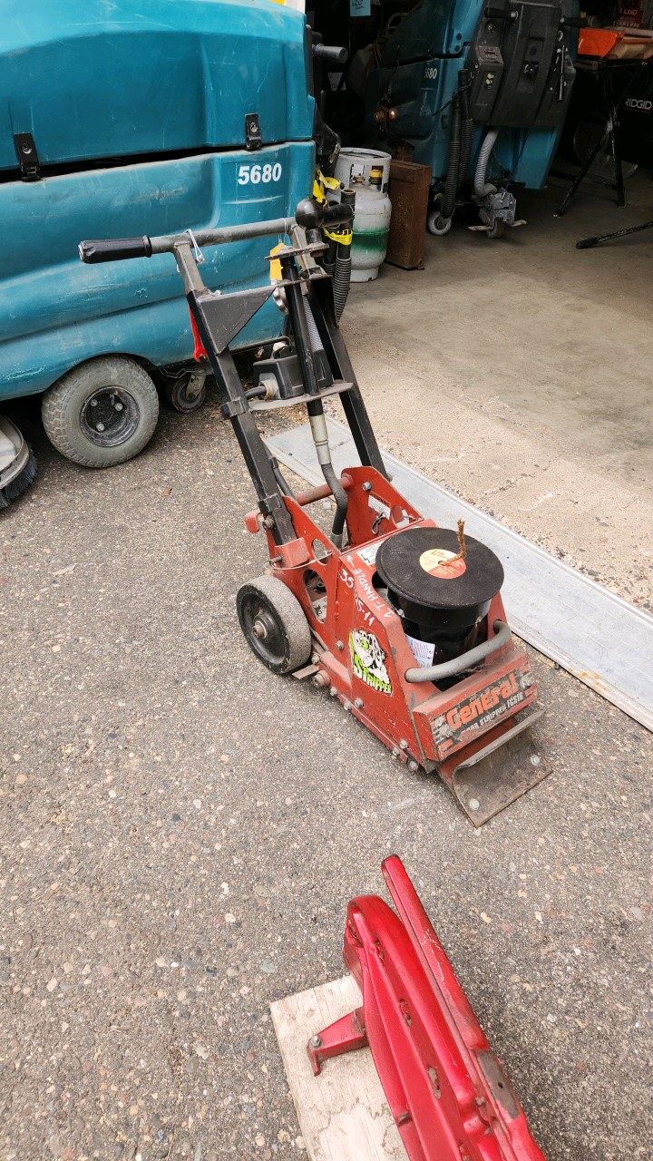General FCS16 Floor Stripper