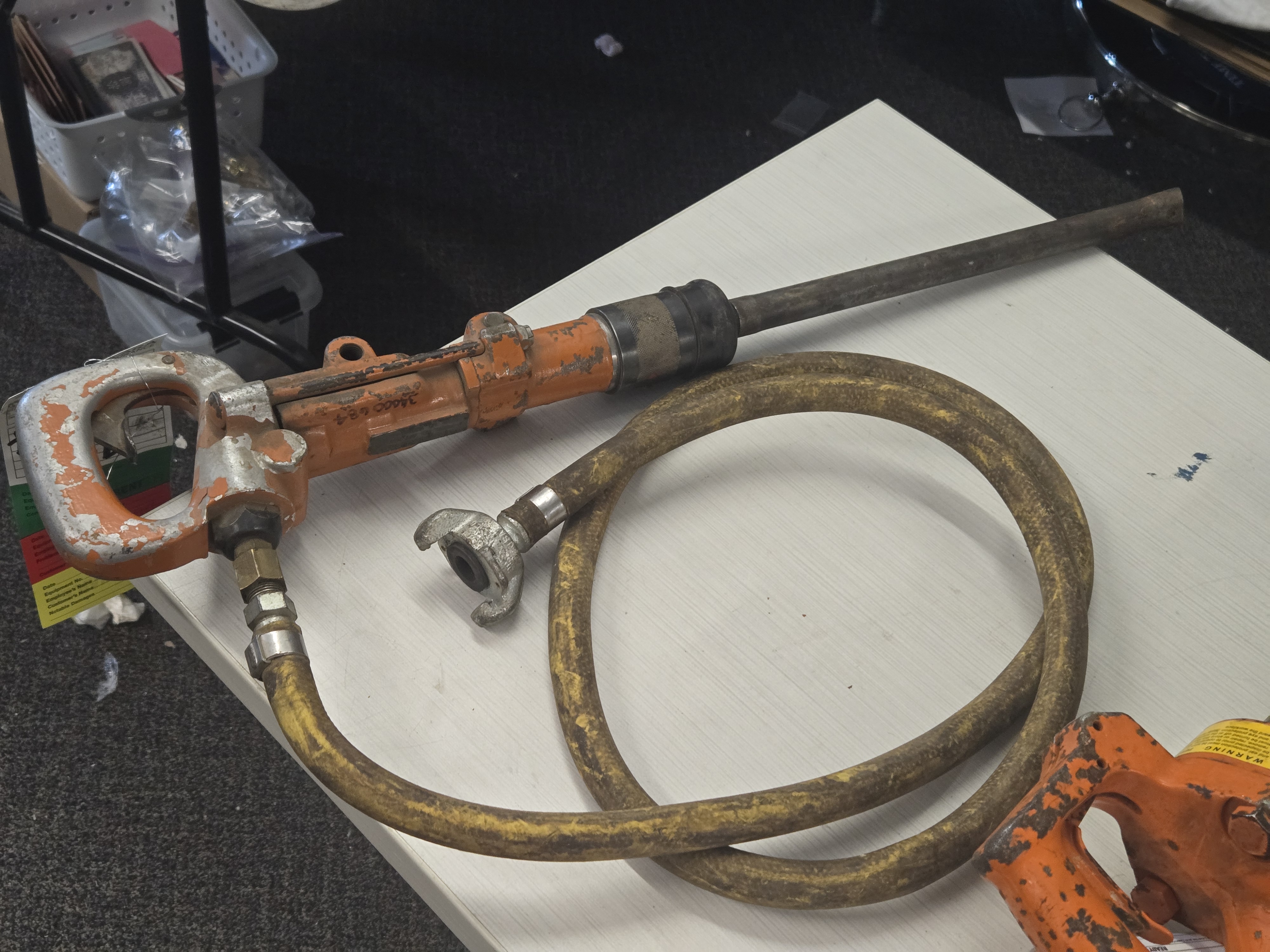 American Pneumatic DemoChippping Hammer