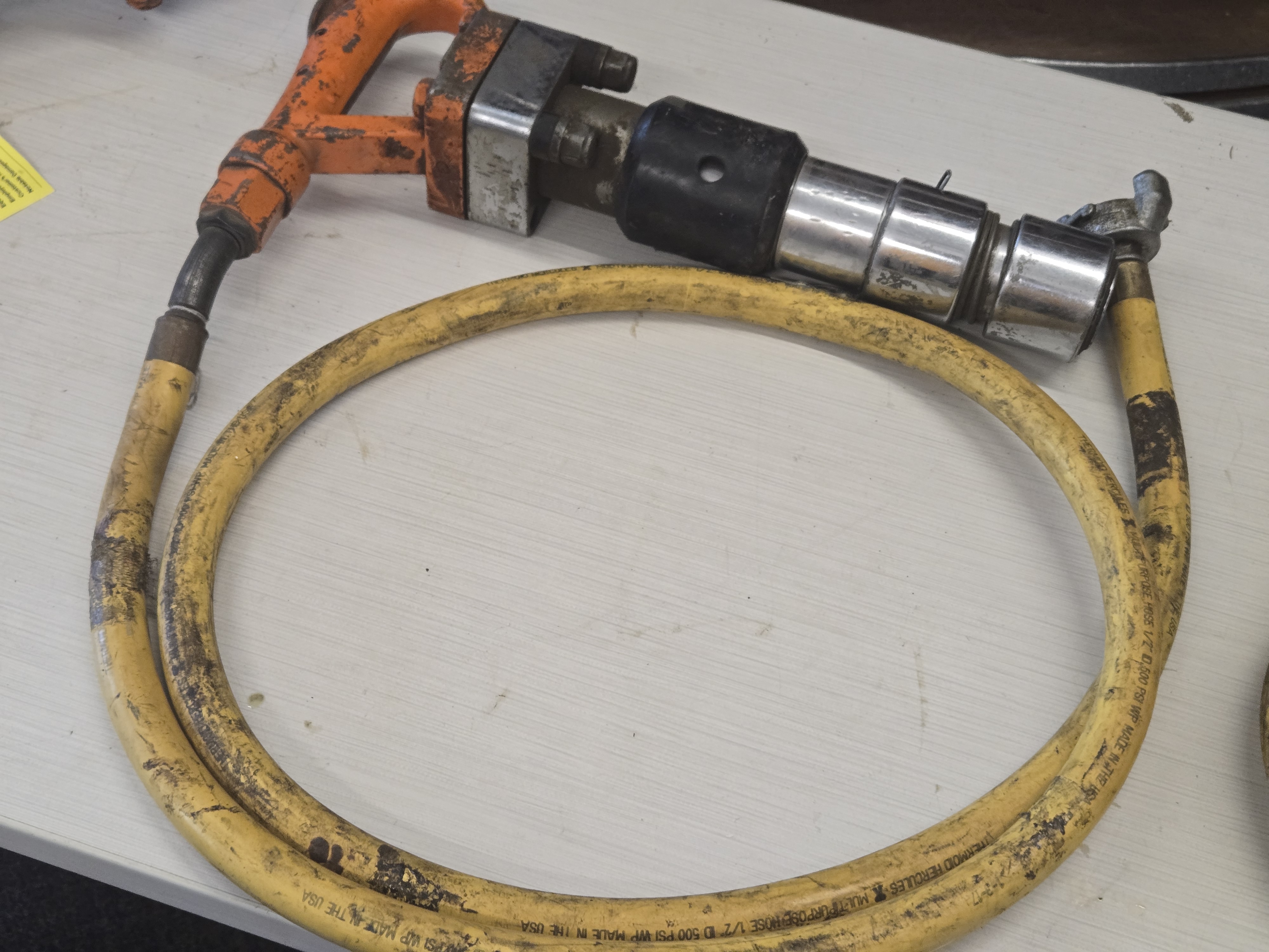 Viper Pneumatic Hammer