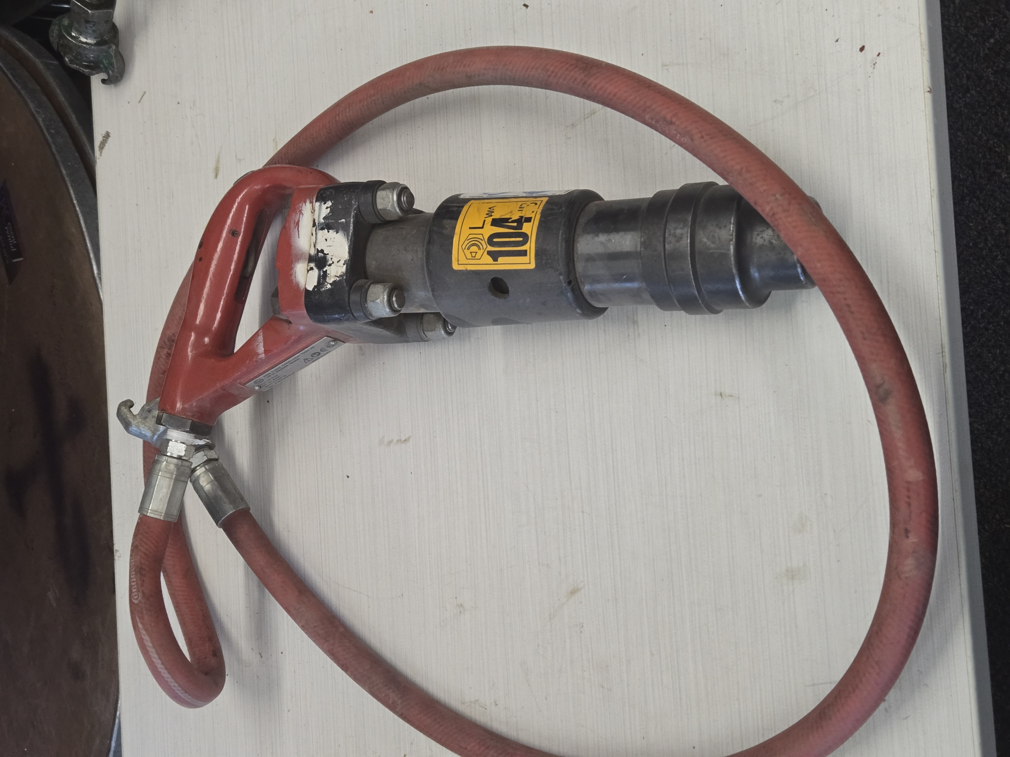 Atlas Pneumatic Chipping Hammer