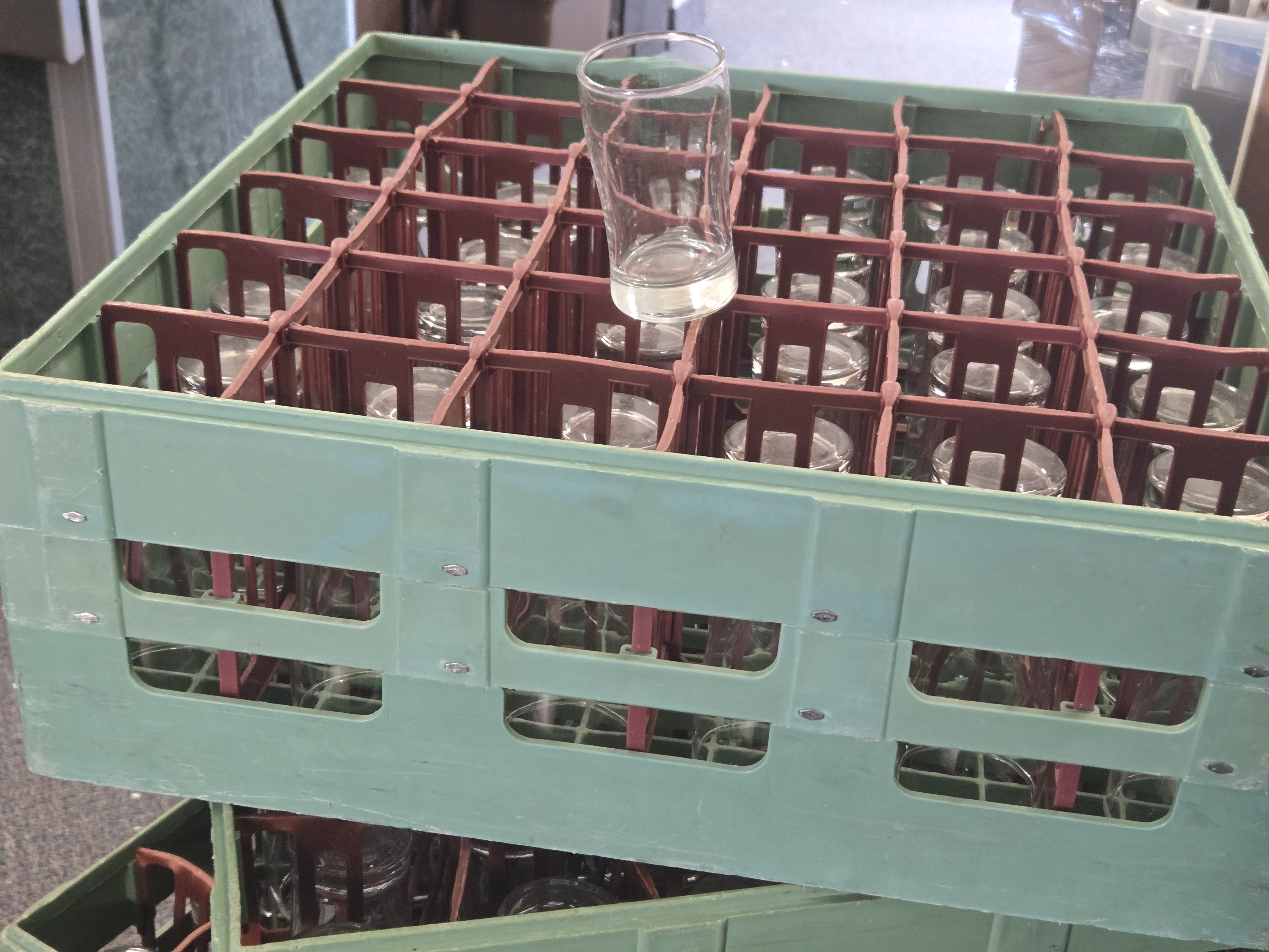 Heavy Base Curved Glass Tumblers wTray