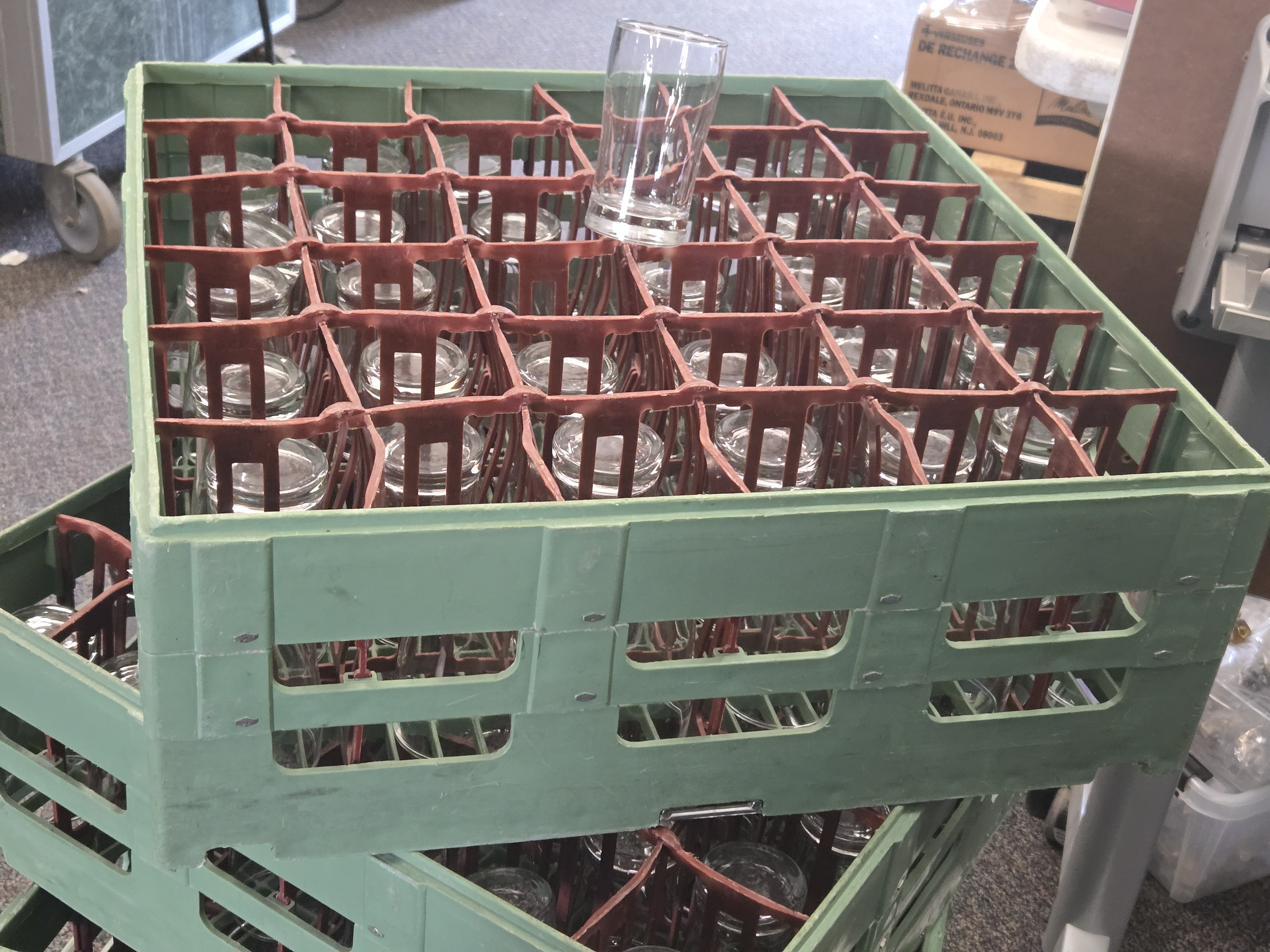 Heavy Base Curved Glass Tumblers wTray