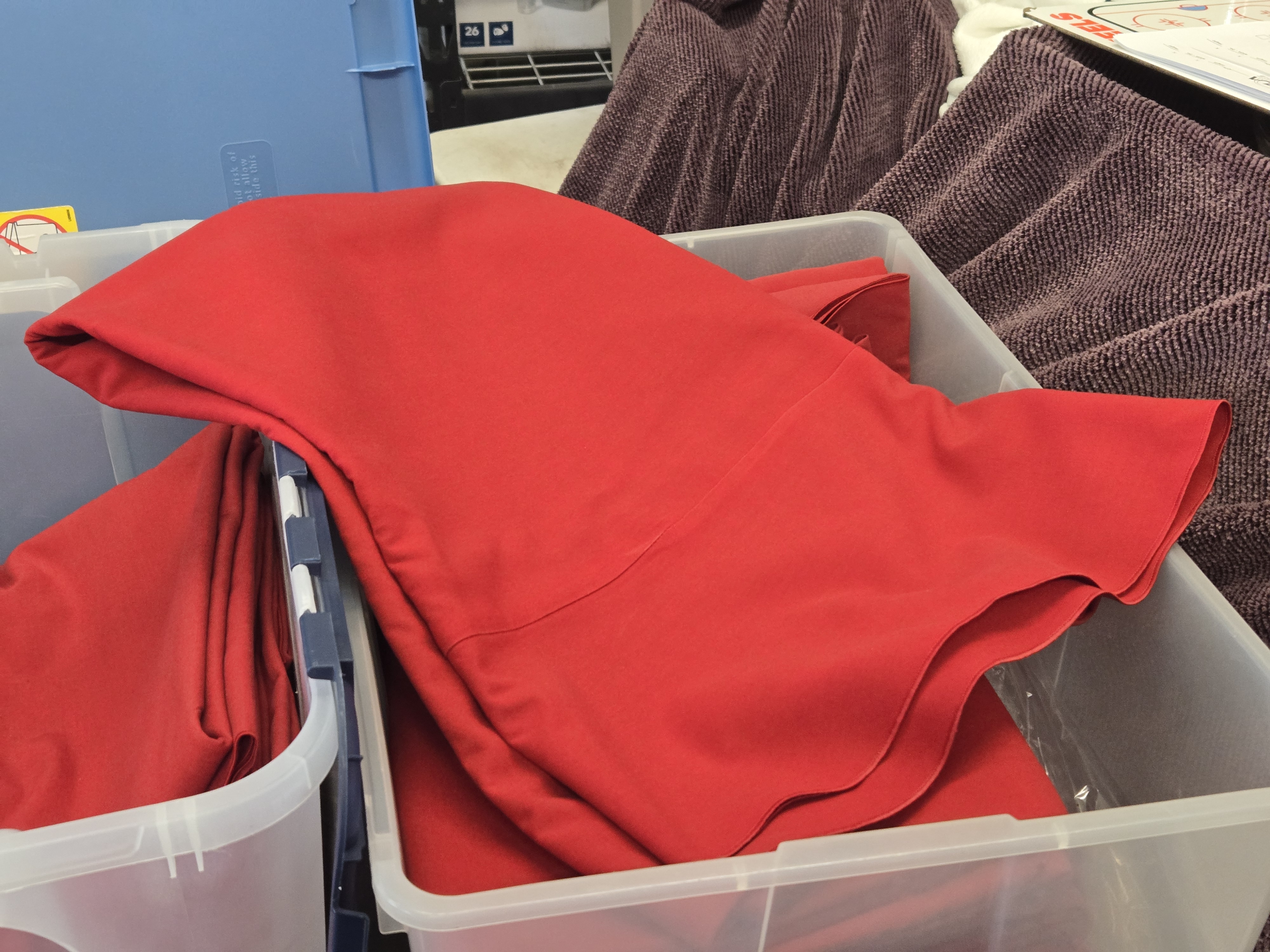 Red Round Table Clothes