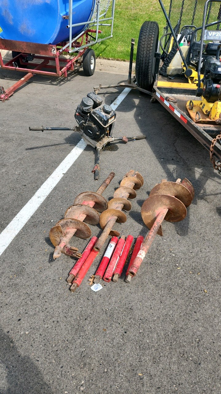 Two-Man Gas Auger with Auger Bits
