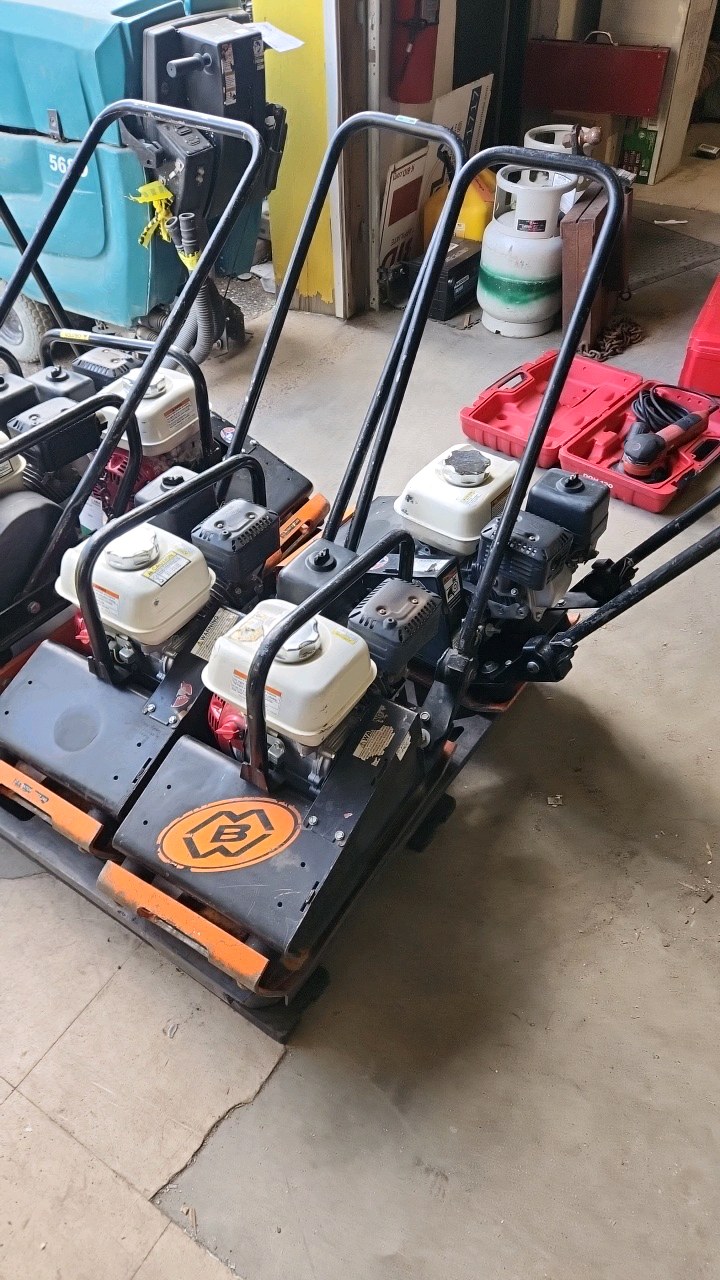 MB Vibrator Plate GP12