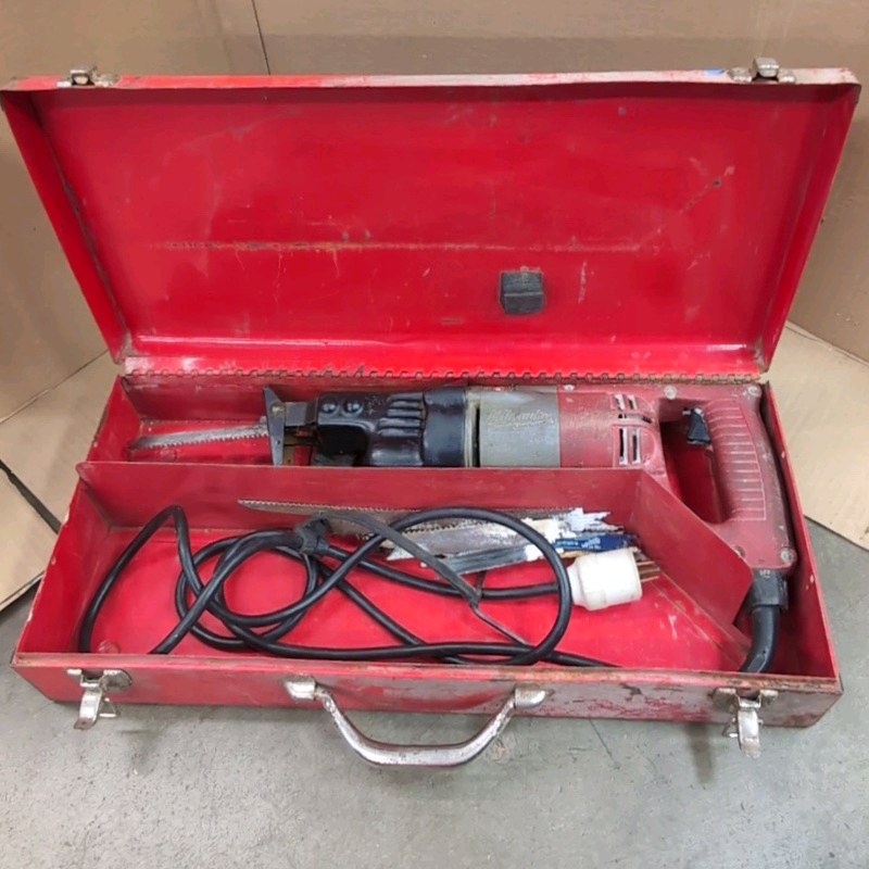Milwaukee 6507 Heavy Duty Sawzall reciprocating saw