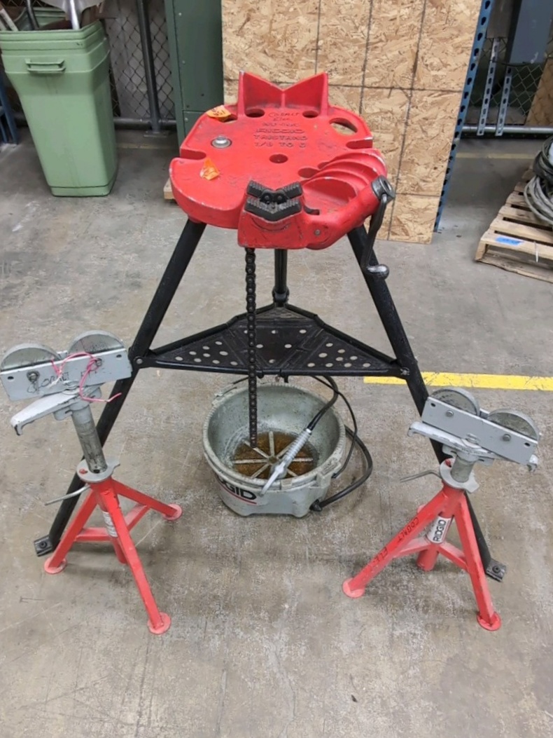 RIDGID 460-6 TRISTAND Chain Vise RJ-68 pipe stands