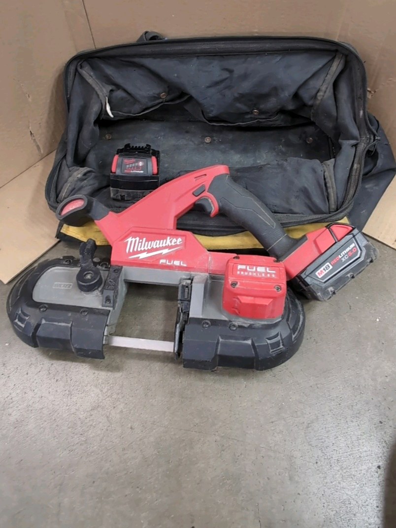 Milwaukee M18 FUEL Deep Cut Band Saw
