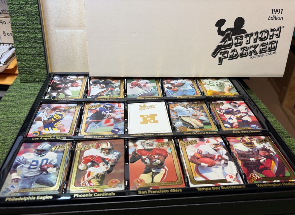 1991 Edition NFL Action Packed Football Cards in Holder & Sheath w Barry Sanders