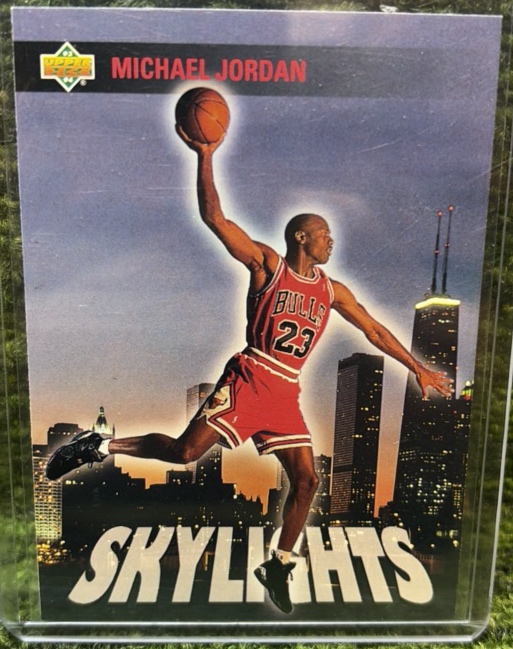 199394 Upper Deck Michael Jordan SKYLIGHTS DUNKING #466 SKYLINE