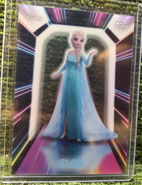 2026 Topps Disney Neon Elsa Illuminated Neon Lights Acetate Insert #NPL-8