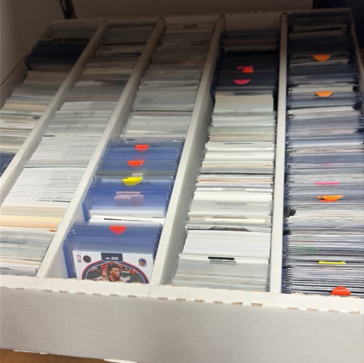 MONSTER 5 ROW BOX OF NBA STARS,SINGLES, MIX, & MORE!!