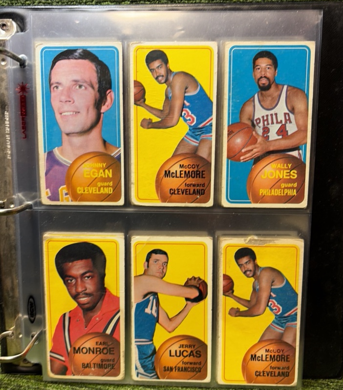1970-1971 Topps Basketball Lot of VINTAGE BASKETBALL 12 PAGES !