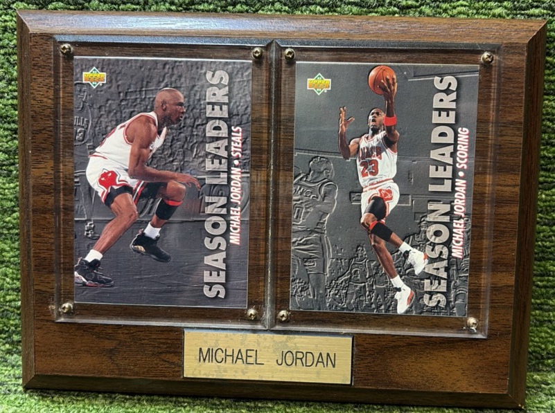 Michael Jordan Chicago Bulls Basketball Plaque with Two Trading Cards Vintage