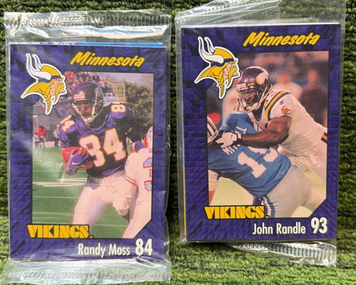 ONE 1999 Randy Moss Sealed Limited Ed. Burger King Minnesota Vikings Team Set 84 & 93