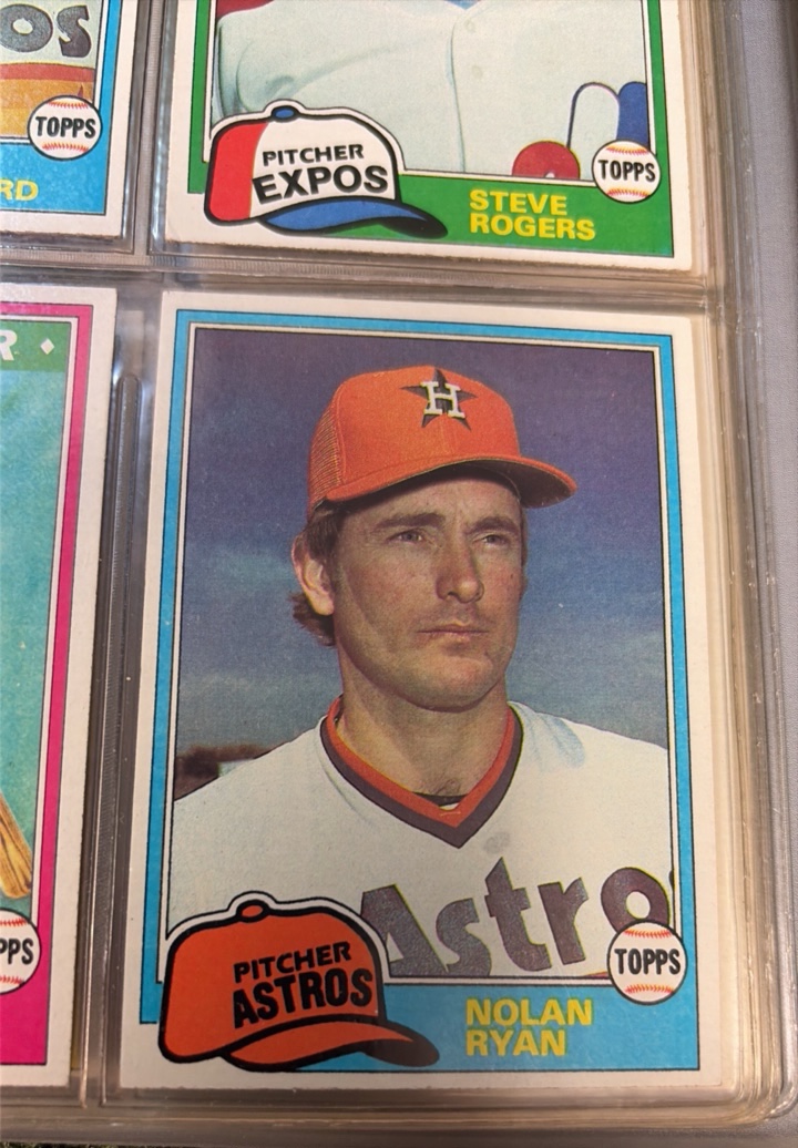 Vintage 1981 Topps Baseball Car Lot in Binder- MIXED LOT