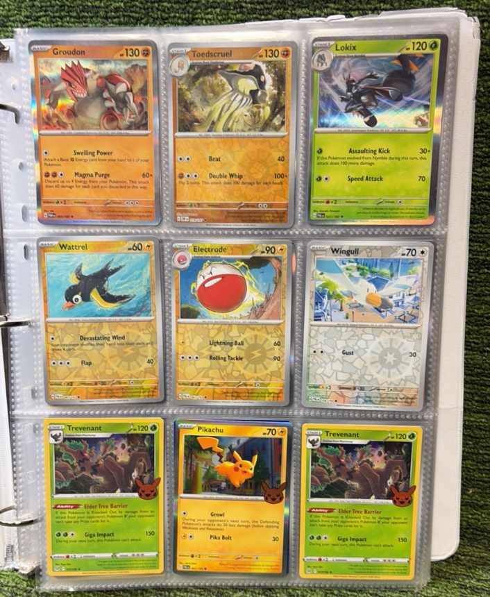 Pokemon Binder  20 Pages x 9 Cards per page ( Over 150 Cards)