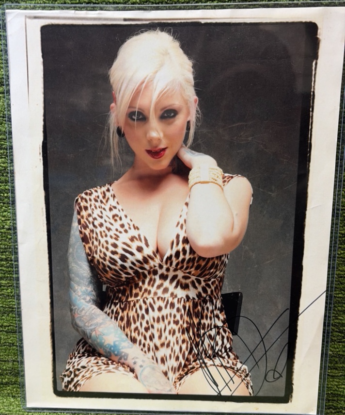 Autographed photo of Maria Brink from In This Moment I