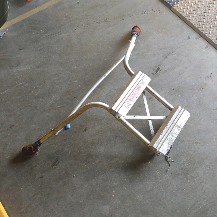 ladder stabilizer