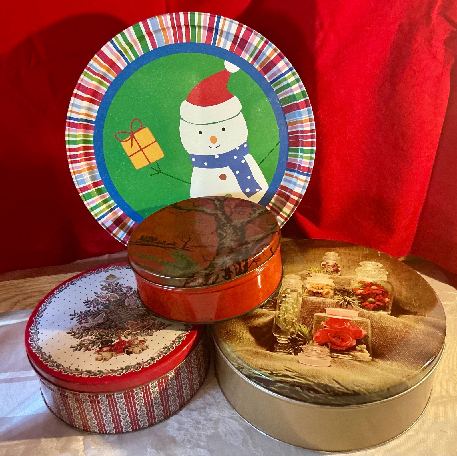 Group of collectable and vintage Christmas tins