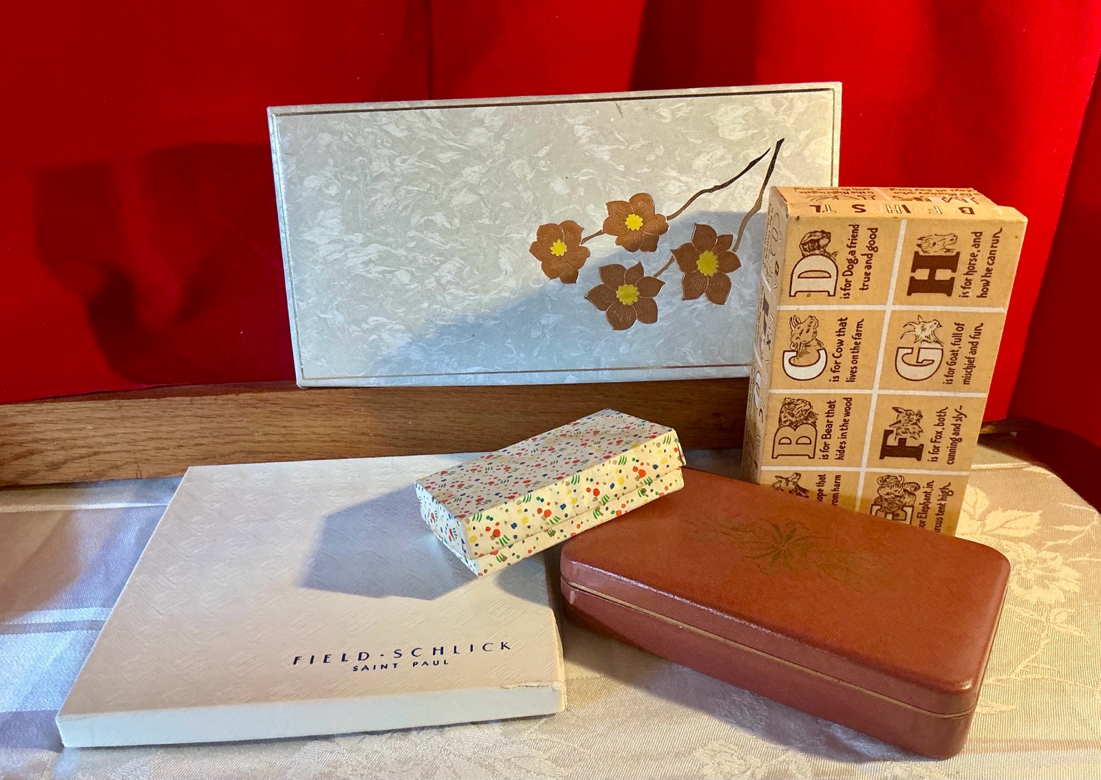 Group of collectable cardboard and jewelry boxes