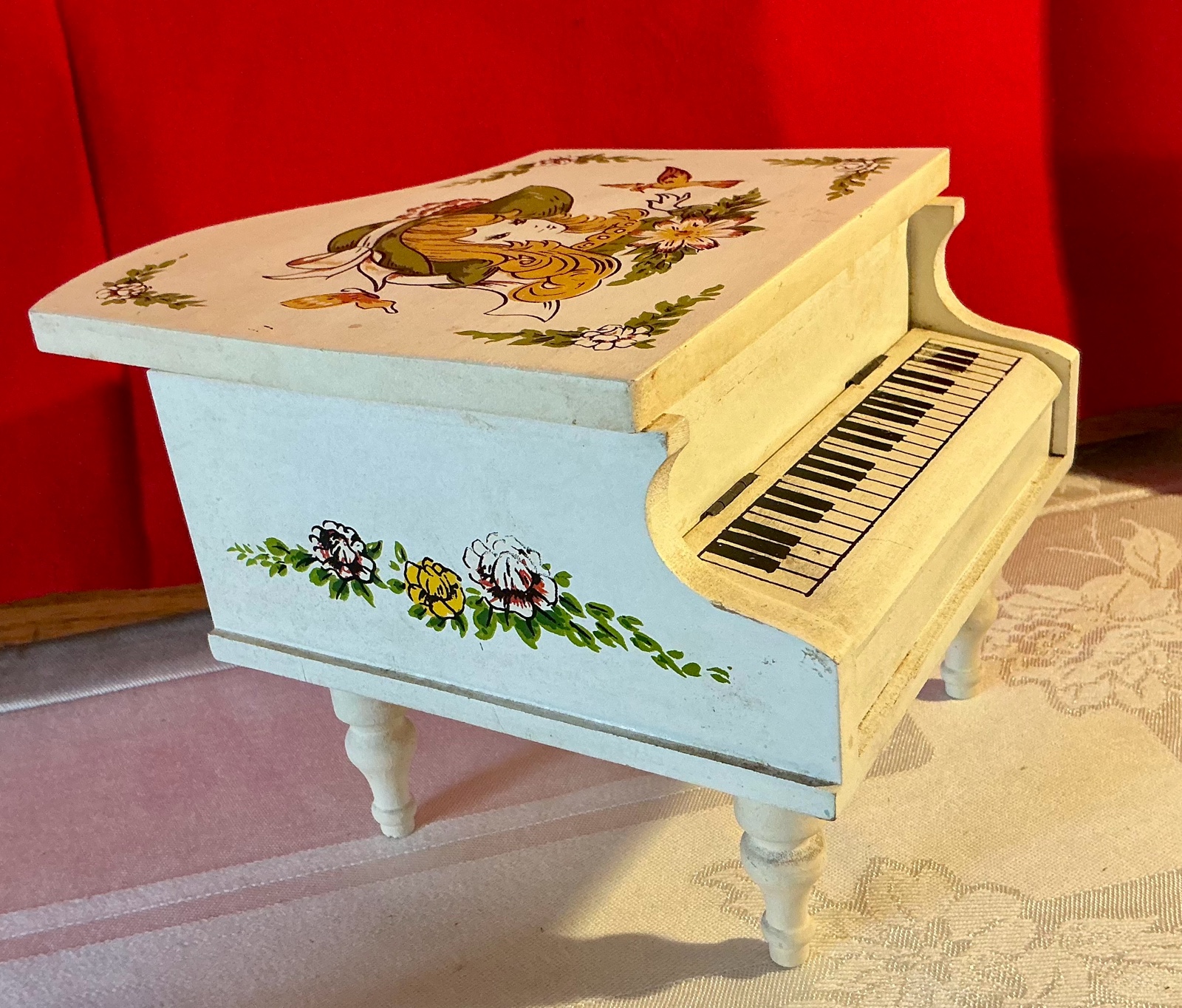 Collectable wood piano shaped jewelry music box