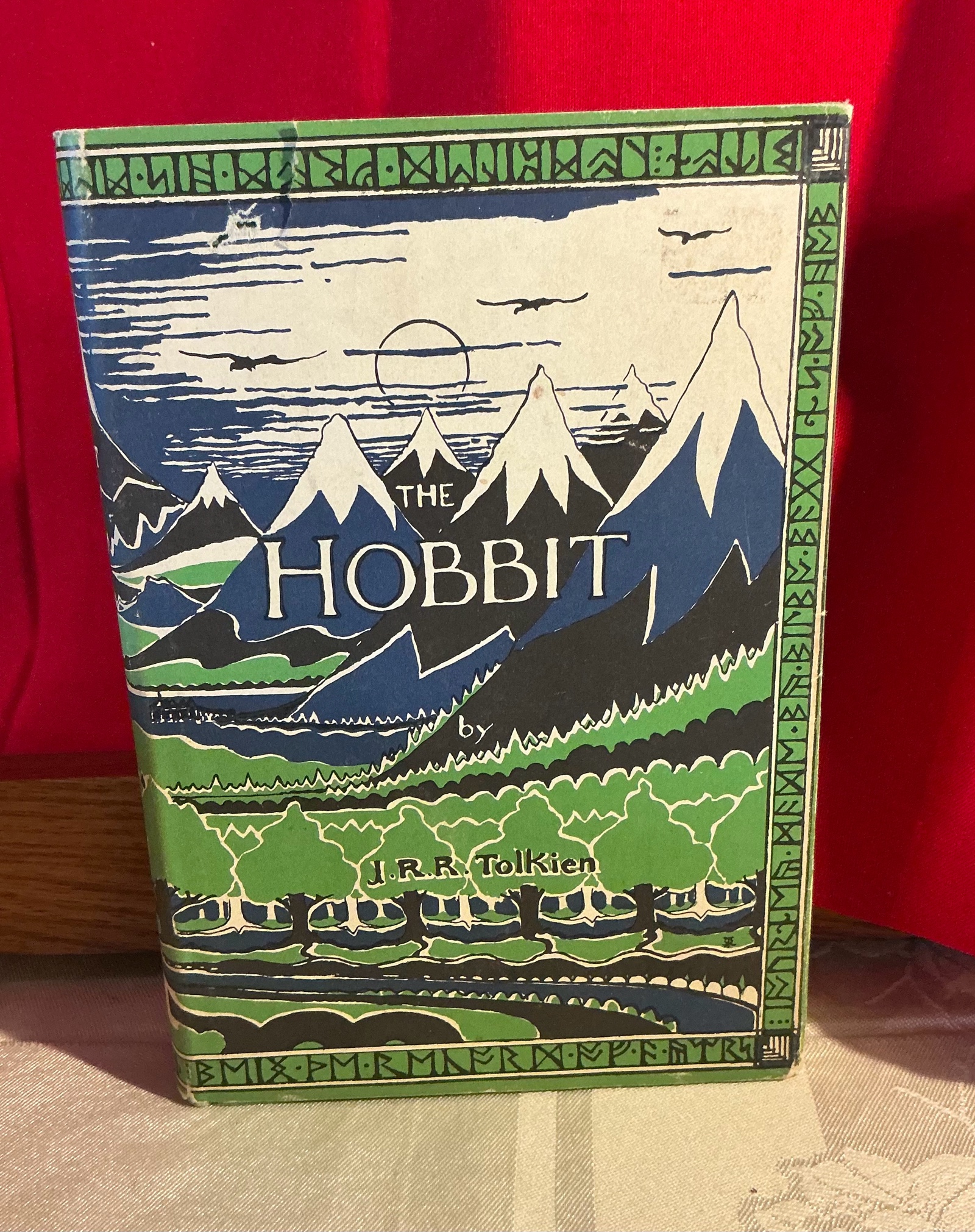 Vintage hardcover The Hobbit By J.R.R Tolkien ISBN # 0-395-07122-4, copyright 1966