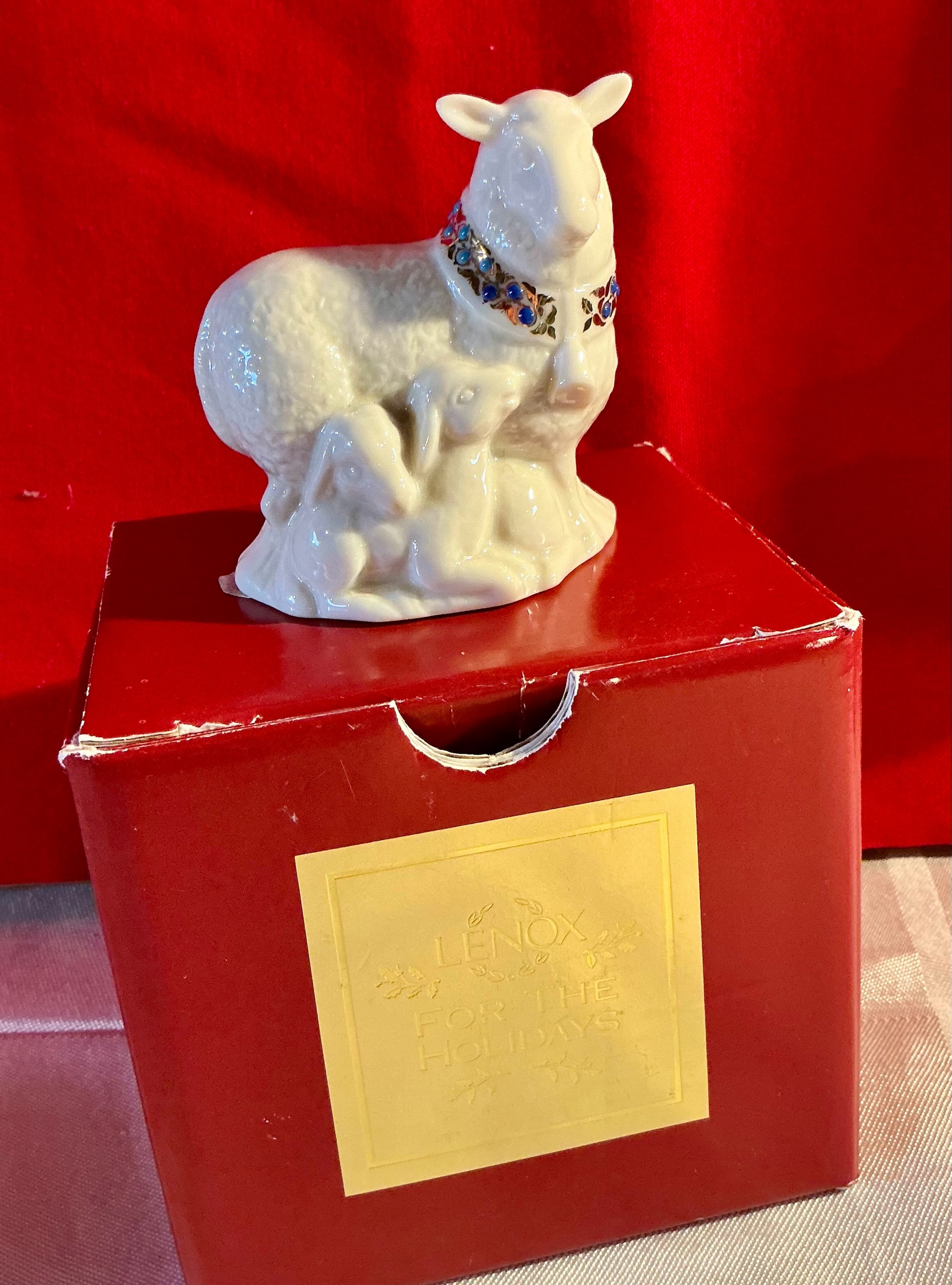 Collectable Lenox nativity sheep china jewels collection Christmas Figurine