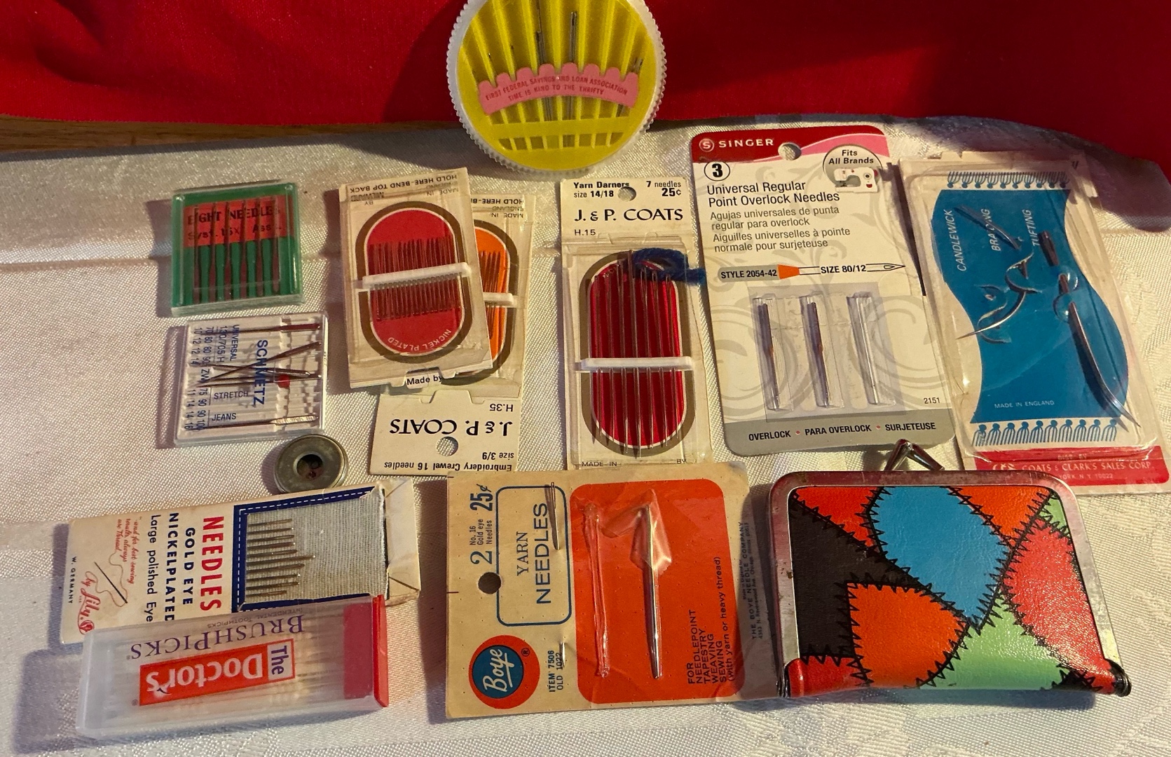 Vintage sewing j. & p. coats, boye and sewing kit