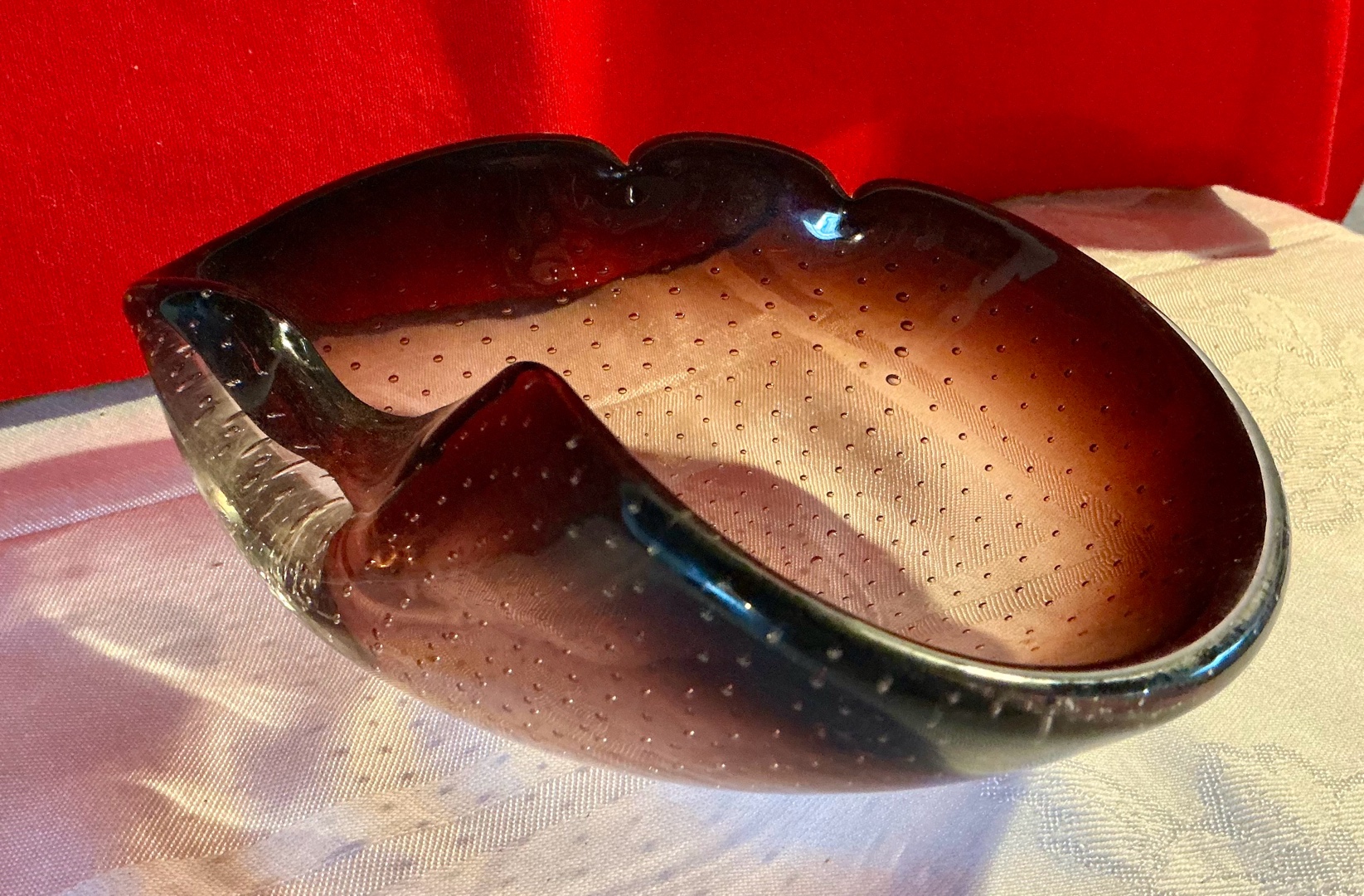 Art glass purple bubbled ash tray