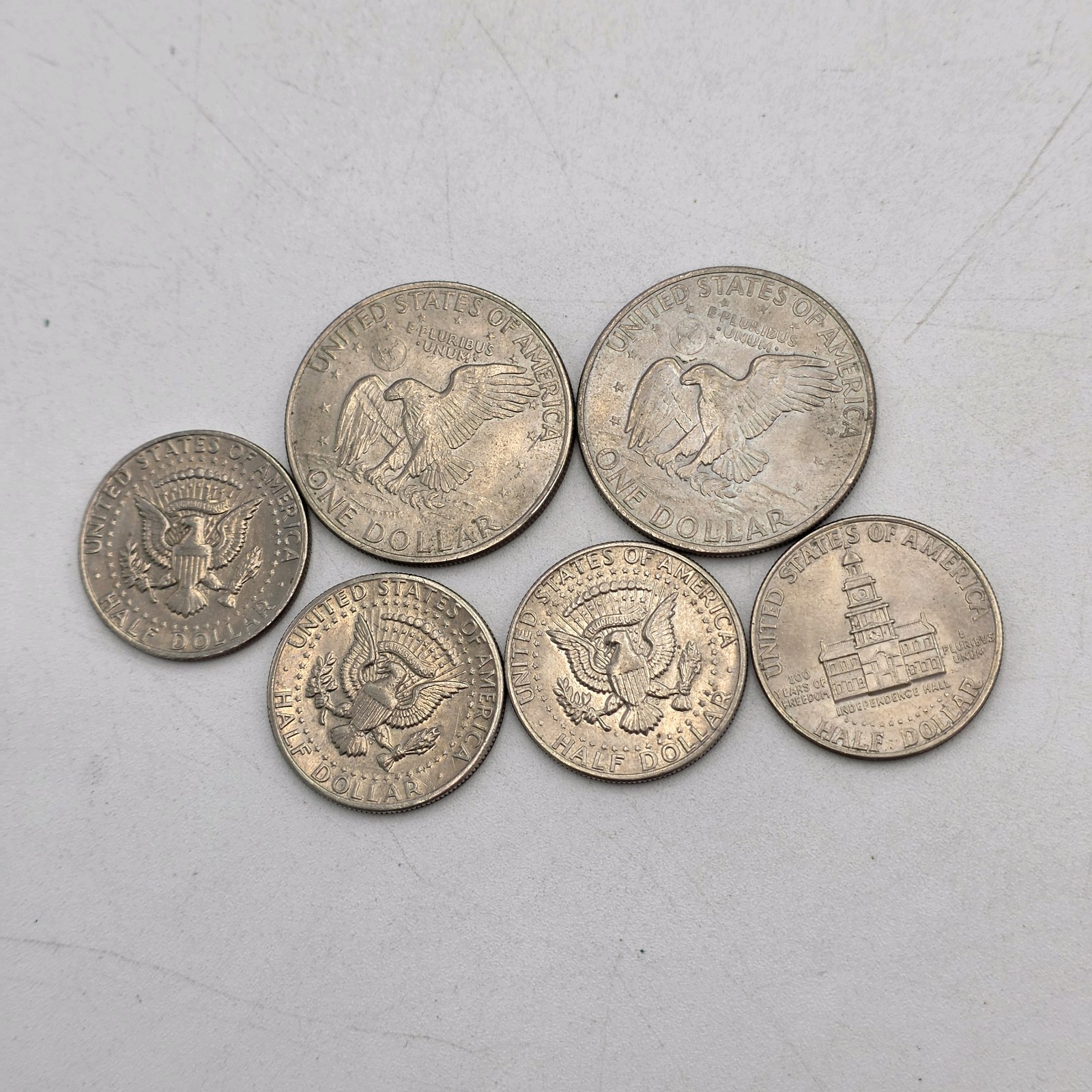 6 Kennedy Half Dollar Coin Lot  1970s & Bicentennial 50 Cent Pieces  Circulated U.S. Coins