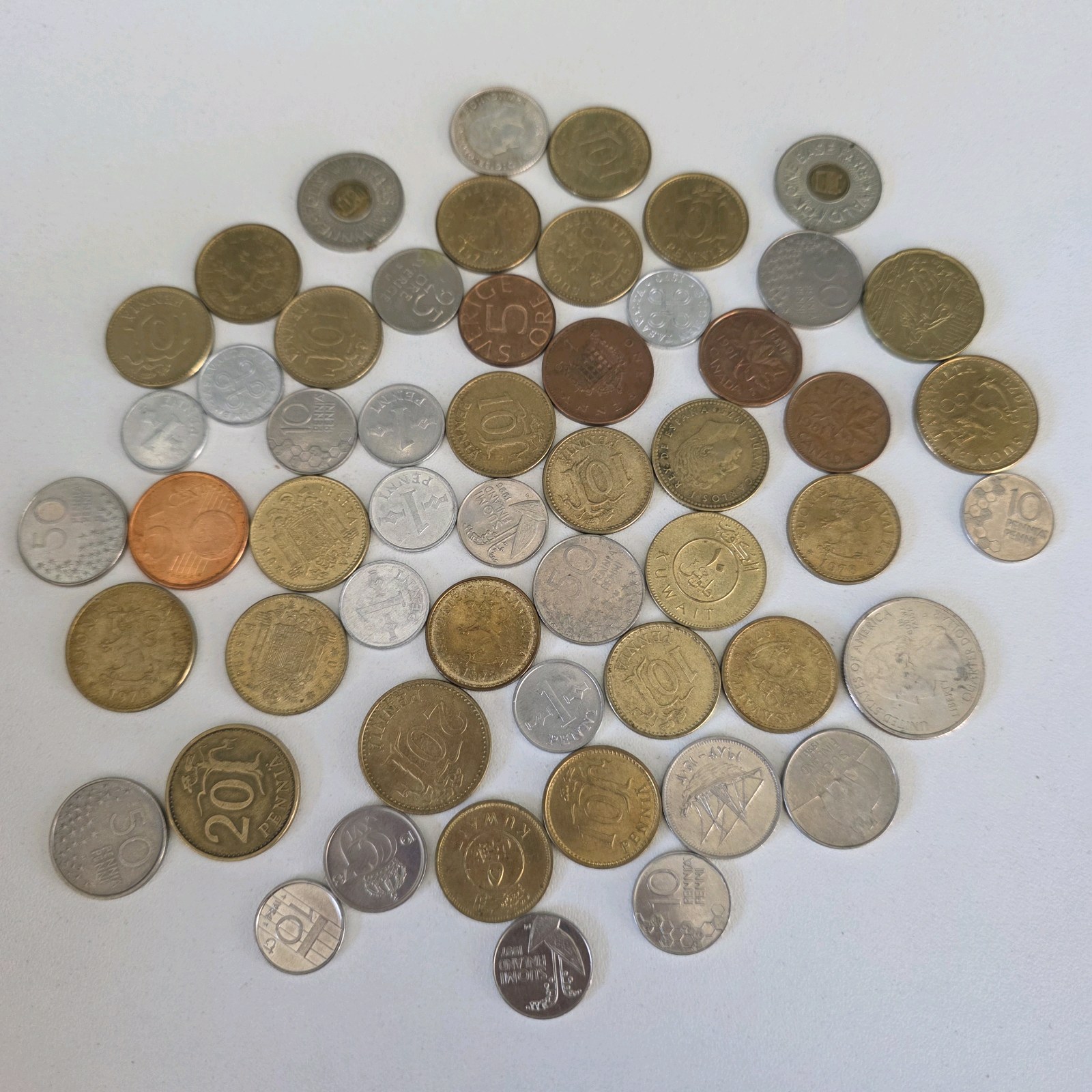 Large Mixed Unsearched Coin Lot  Foreign, World & Assorted Circulated Coins