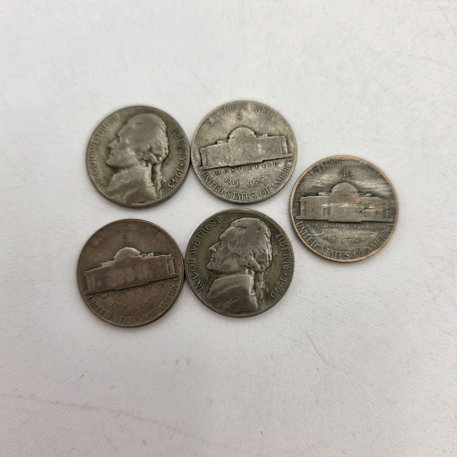 5 Silver War Nickels. Total coin weight 25 grams 1940s Jefferson Nickels  35% Silver WWII Era Coin Lot
