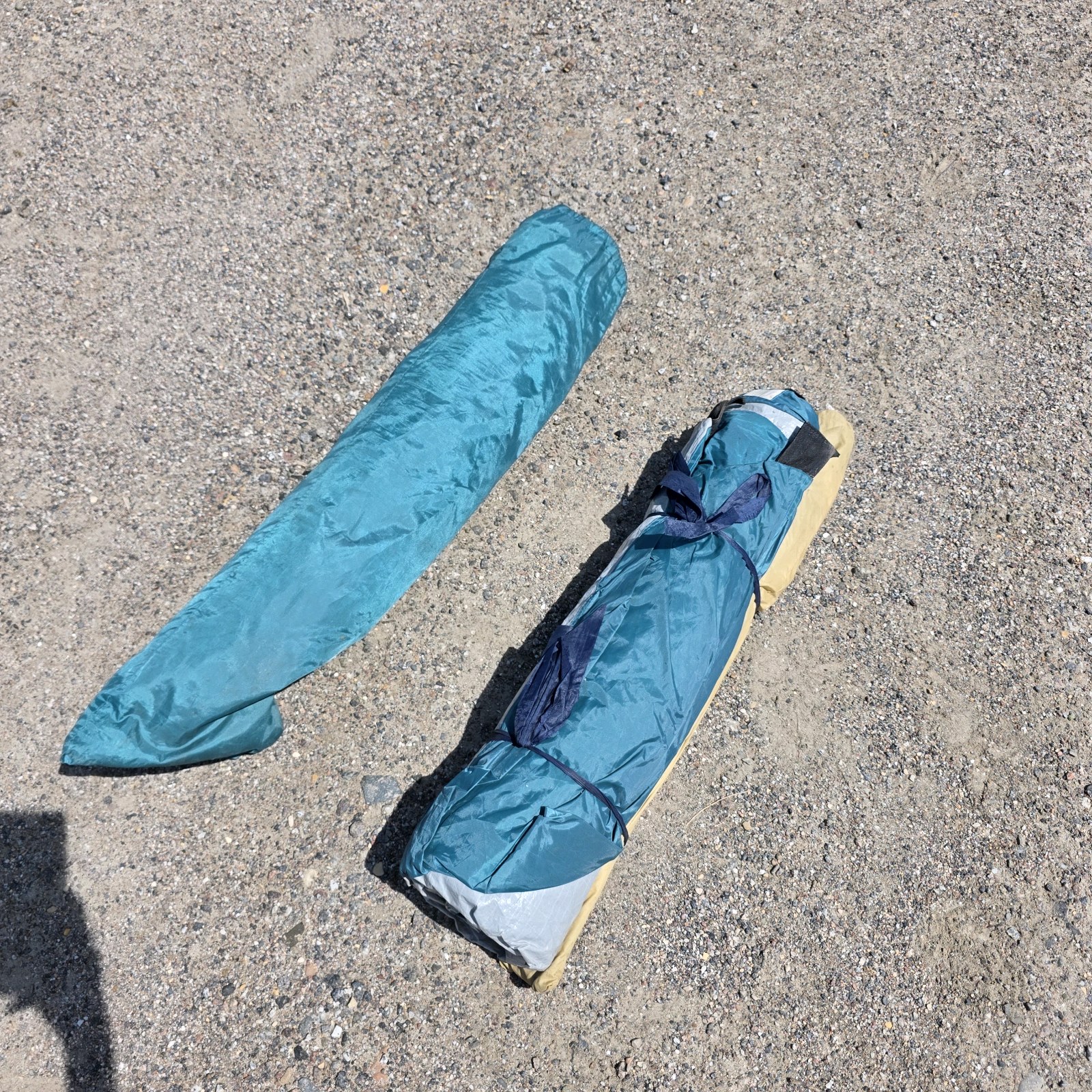 Teal Camping Tent with Carry Bag