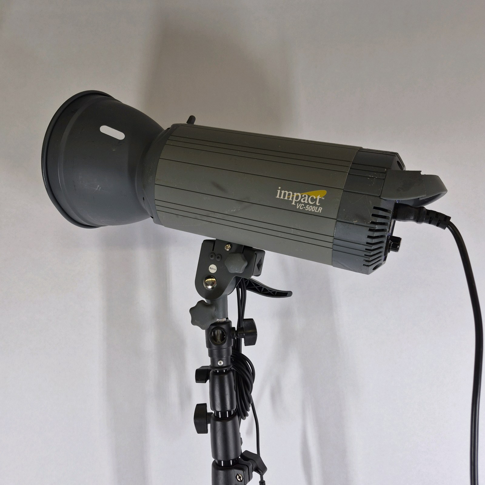 Impact VC-500LR 500Ws Digital Monolight Photography Flash with Stand