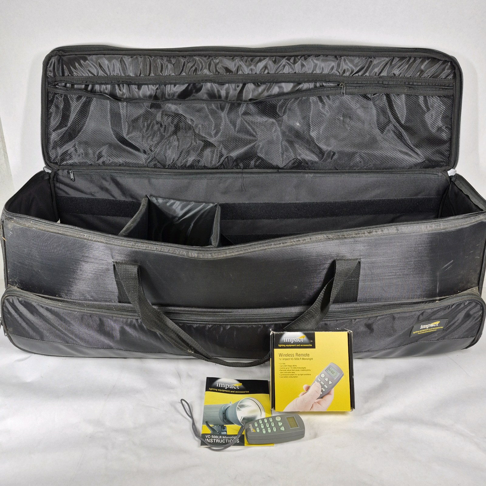 Impact Studio Flash Carrying Bag with VC-500LR Remote and Manual
